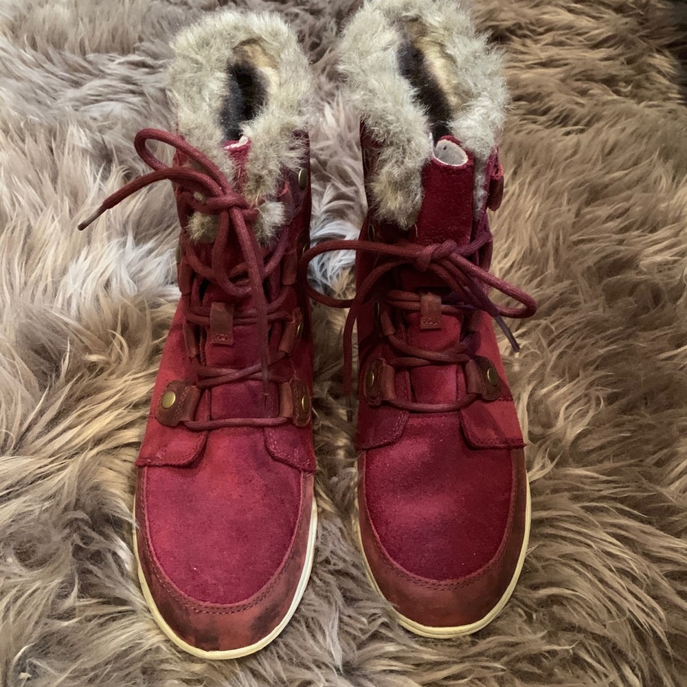 Sorel boots explorer Joan